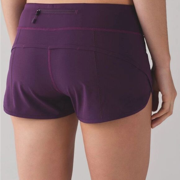Lululemon speed 2.5” Shorts in darkest magenta - Picture 4 of 6